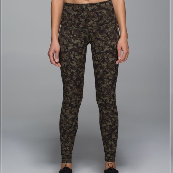 Sz4/6 Lululemon Wunder Under Roll Down Pant in Mystic Jungle VGUC - Picture 6 of 12